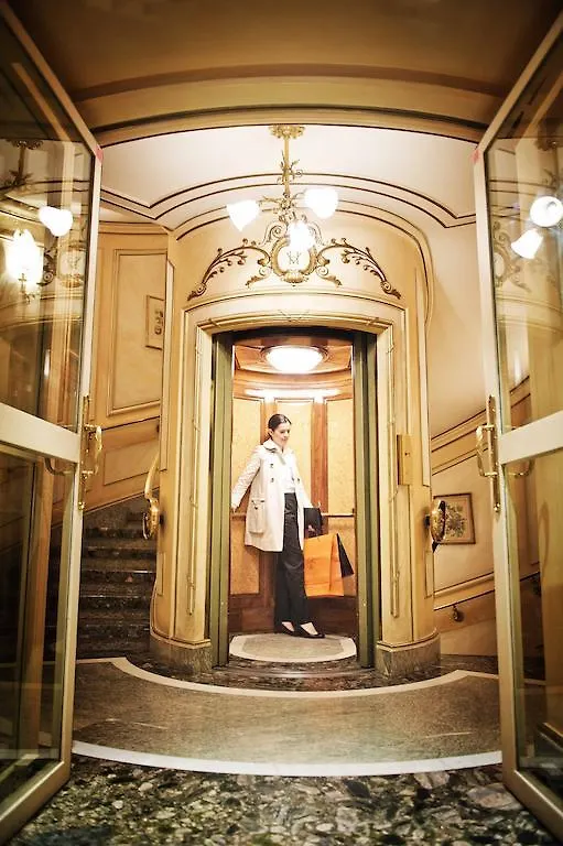 Hotel De Vendome Parigi